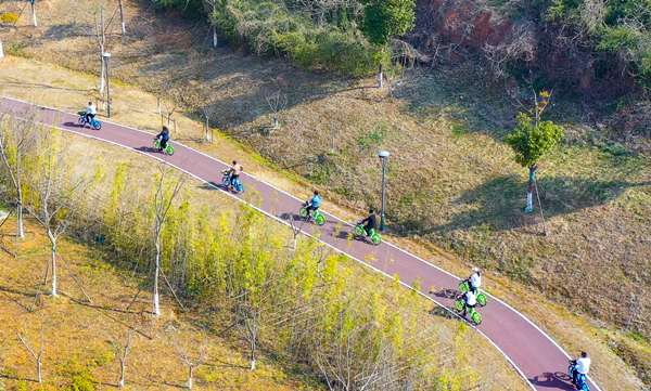 永安行共享助力車(chē)騎進(jìn)茅山