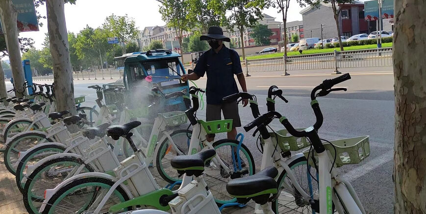 共享助力車每兩小時消殺一次，守護市民出行安全