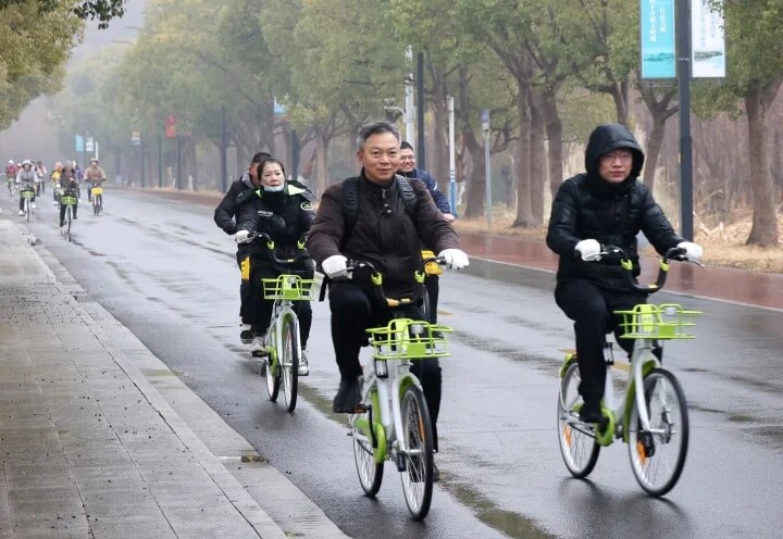 環(huán)五山歡樂騎行熱力開啟，數(shù)百人雨中欣賞沿途景致