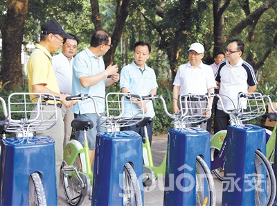 珠海：李嘉檢查公共自行車租賃系統(tǒng)建設(shè)