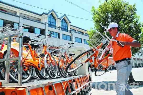 昨天上午，顧玉狗就這樣搬運(yùn)了122輛公共自行車