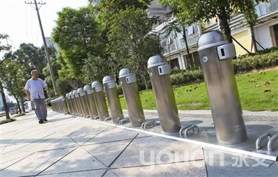 溫州市區(qū)公共自行車服務(wù)點(diǎn)鎖車柱率先亮相